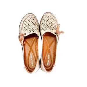 Cream and Tan Women's Flats